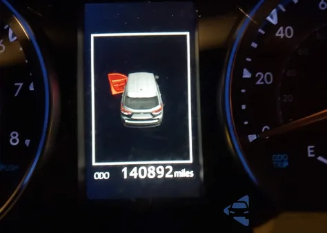 2019 Toyota Highlander Xle из США, поврежденный, VIN 5TDJZRFH3KS997376